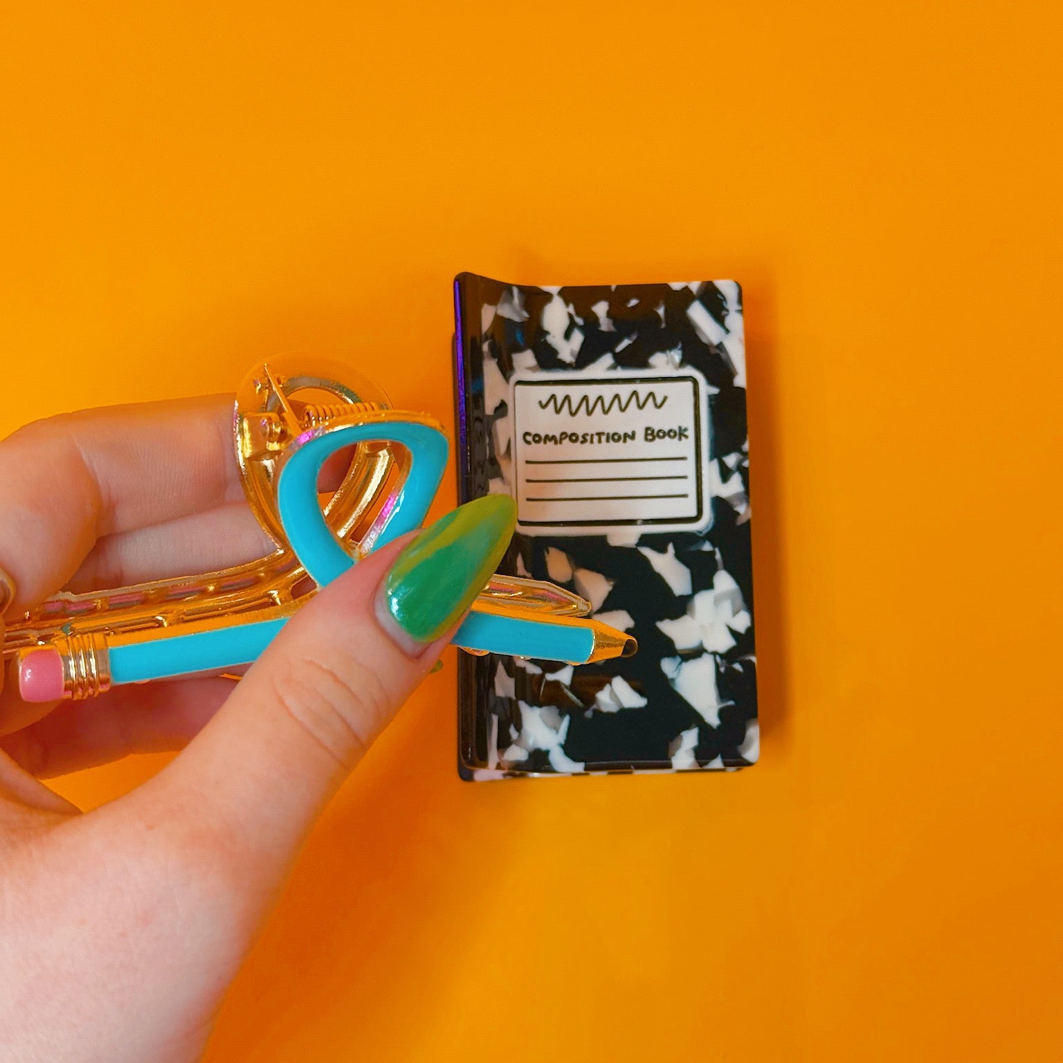 Claws-room Notebook Hair Claw