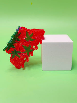 Berry Cute & Claw-ver Hair Claw