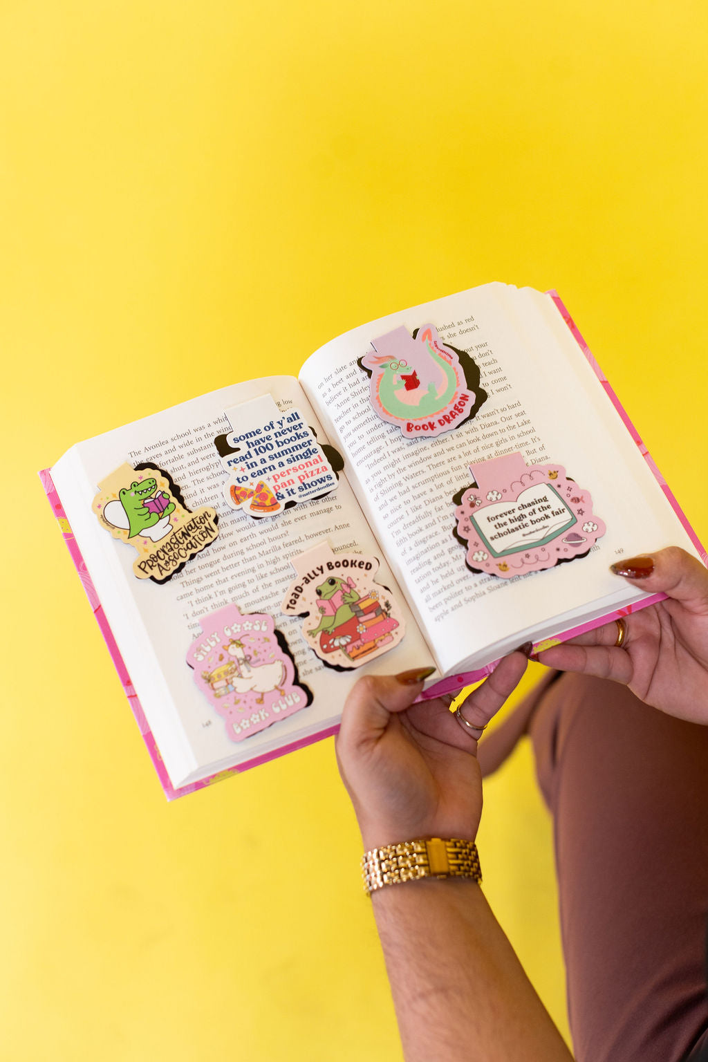Scholastic Book Fair Magnetic Bookmark